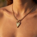 Foto Modelo Realista