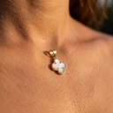 Foto Modelo Realista