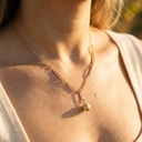 Foto Modelo Realista