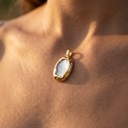 Foto Modelo Realista