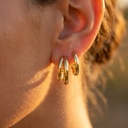 Foto Modelo Realista