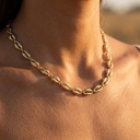 Foto Modelo Realista