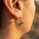 Foto Modelo Realista